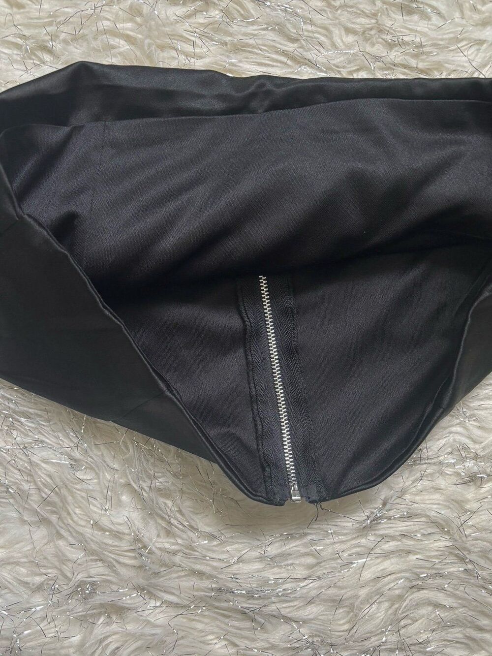 Lulu’s Crop Top - Picture 8 of 9